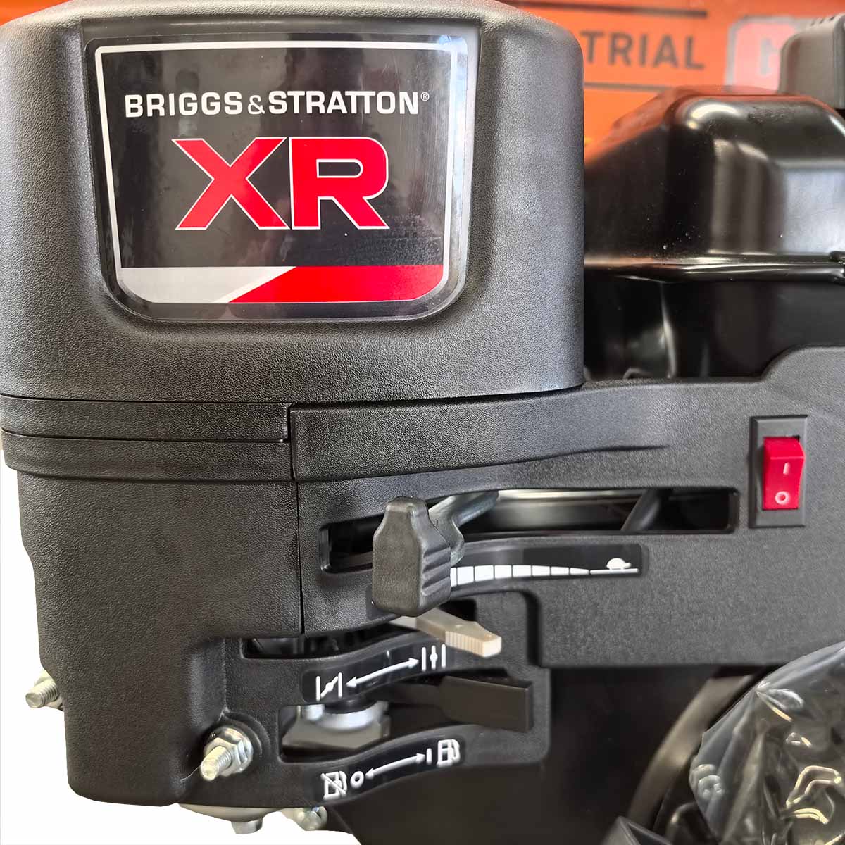 25 Ton Tow-Behind Log Splitter, 208cc (6.5 HP) Briggs & Stratton® Engine, Horizontal and Vertical Operation, TMG-GLS25 - Image 4