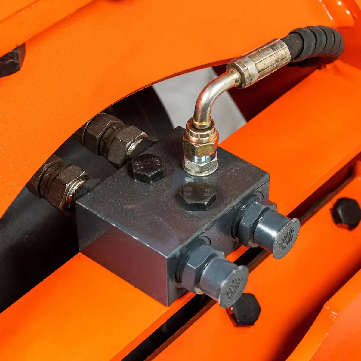 50 kN Hydraulic Plate Compactor for 4–7 Ton Excavators, Quick Change Lugging Mount, TMG-ECP41 - Image 12