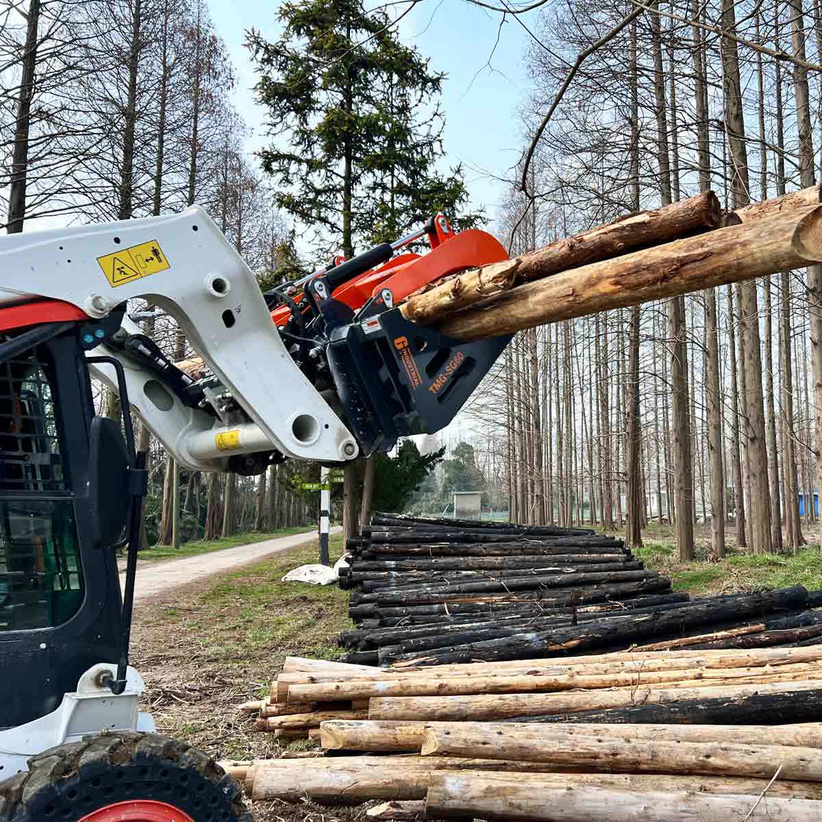 1520 mm (60") Skid Steer Skeleton Grapple Attachment, Universal Mount, TMG-SG60 - Image 4
